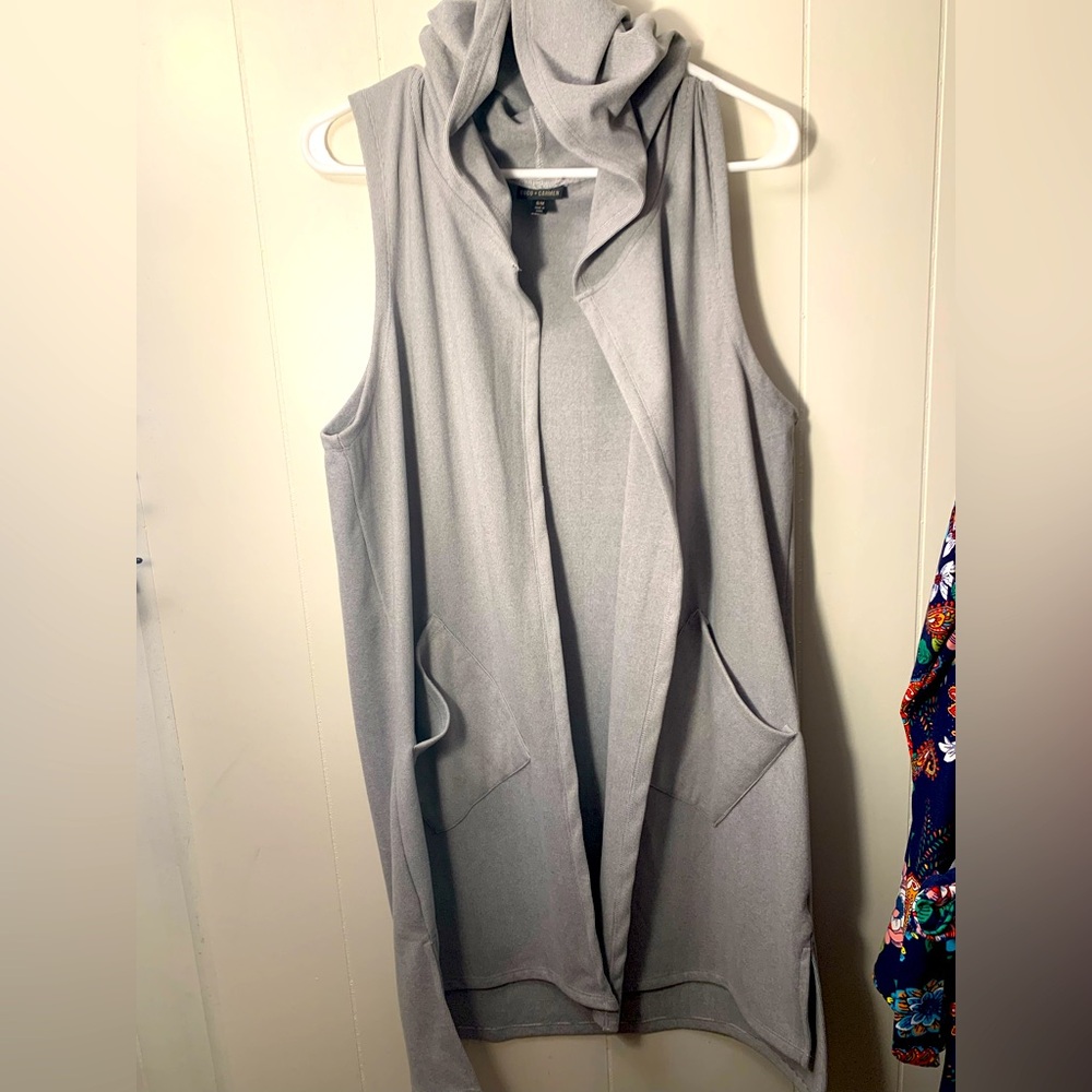 Coco & Carmen Gray Sleeveless Hooded Cardigan